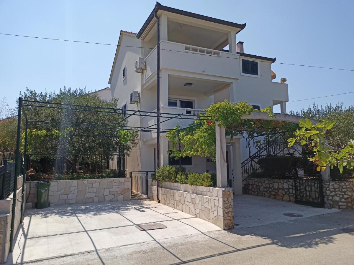 Apartments Romarin 수페타르 외부 사진